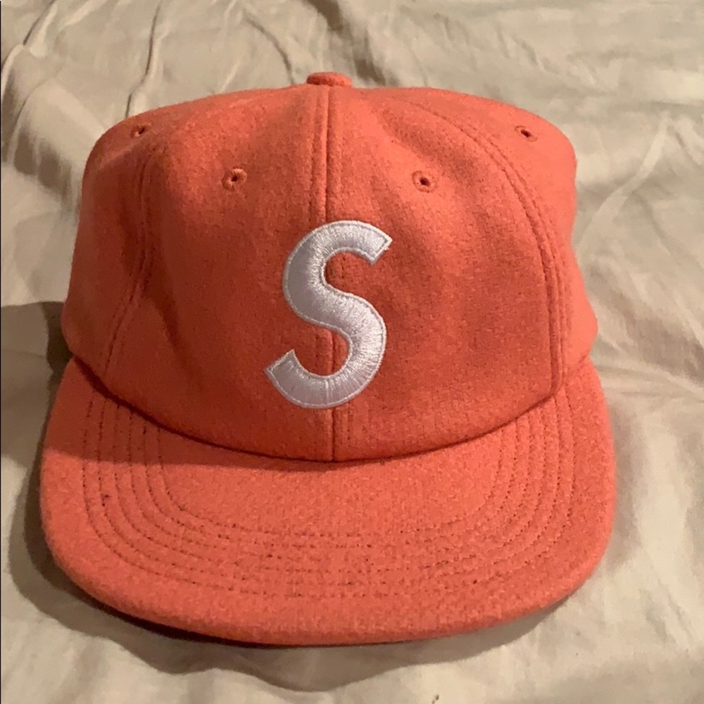 100% authentic supreme hat